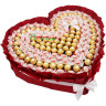 Композиция «Большое сладкое сердце» из Raffaello и Ferrero